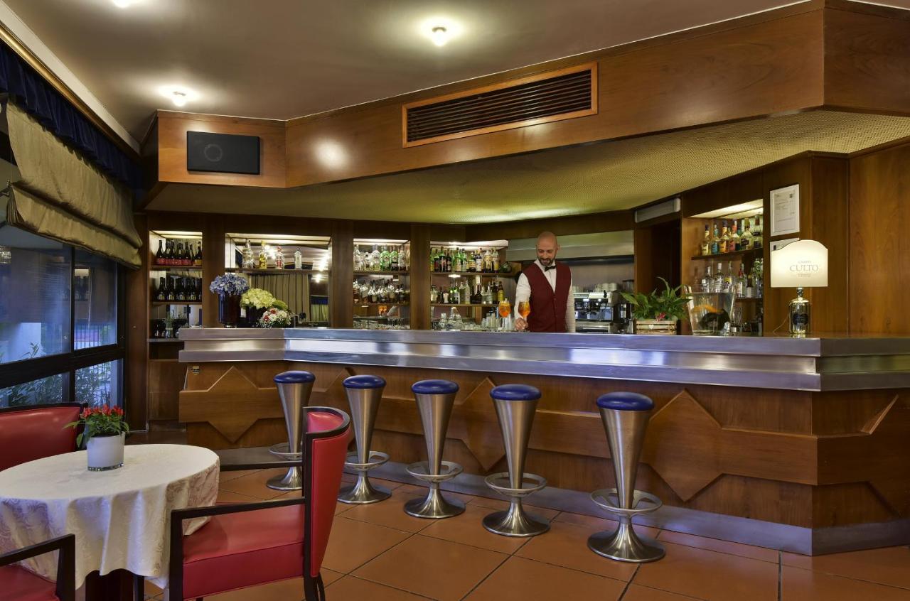 Hotel Schuhmann Paestum Exterior photo